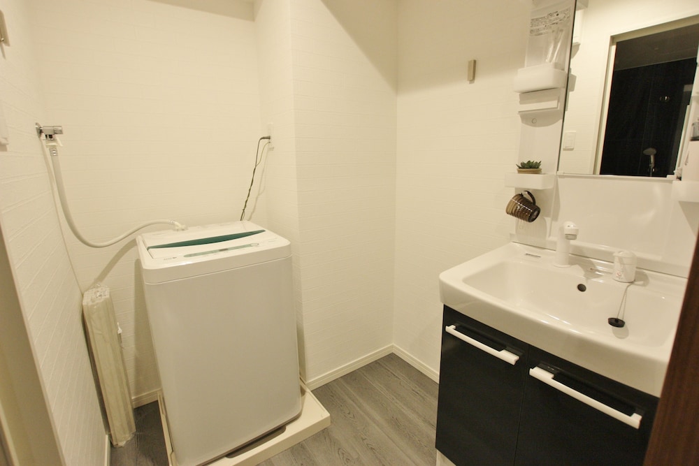 Forest Inn Tenjin Minami 57/60
