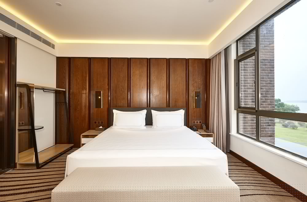 Tongli Lakeview Hotel 19/76