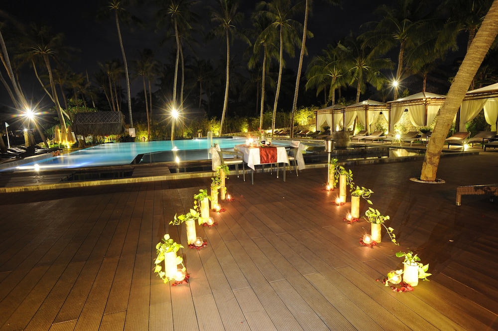 Aroma Beach Resort & Spa 45/50
