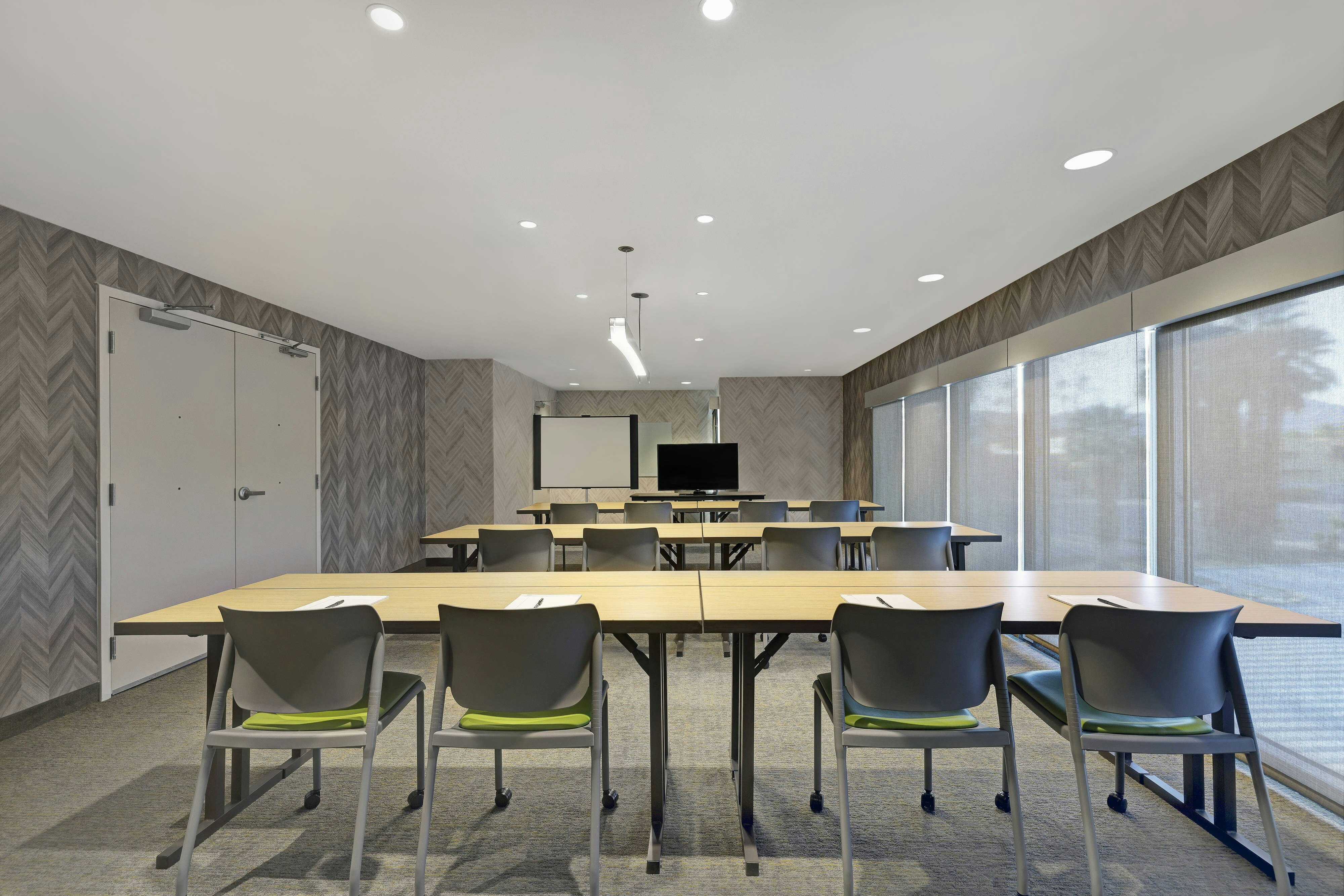 SpringHill Suites by Marriott Palm Desert 42/54