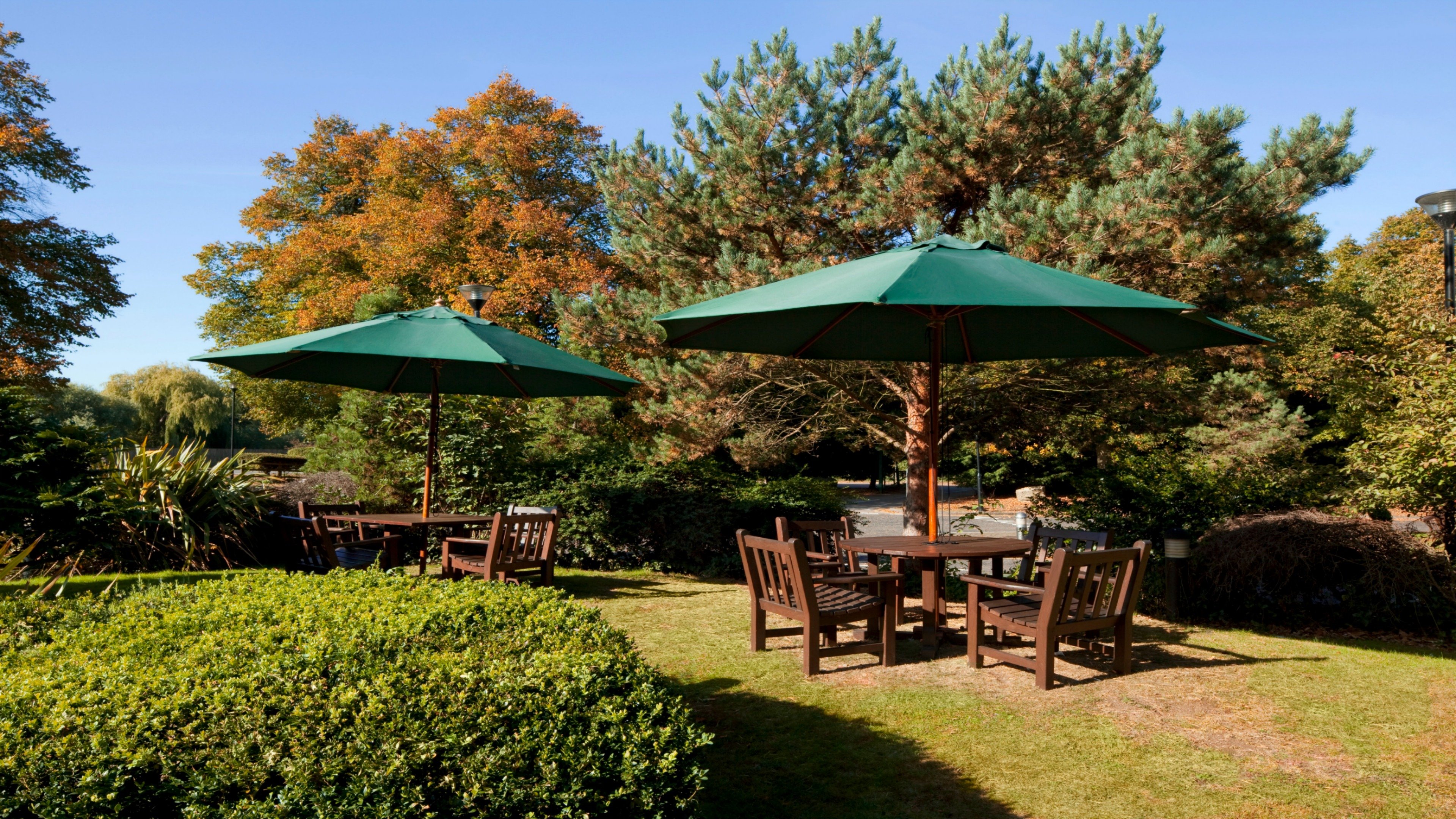 HOLIDAY INN NORTHAMPTON 46/50