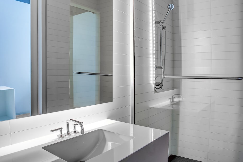 Hotel Revel 46/48