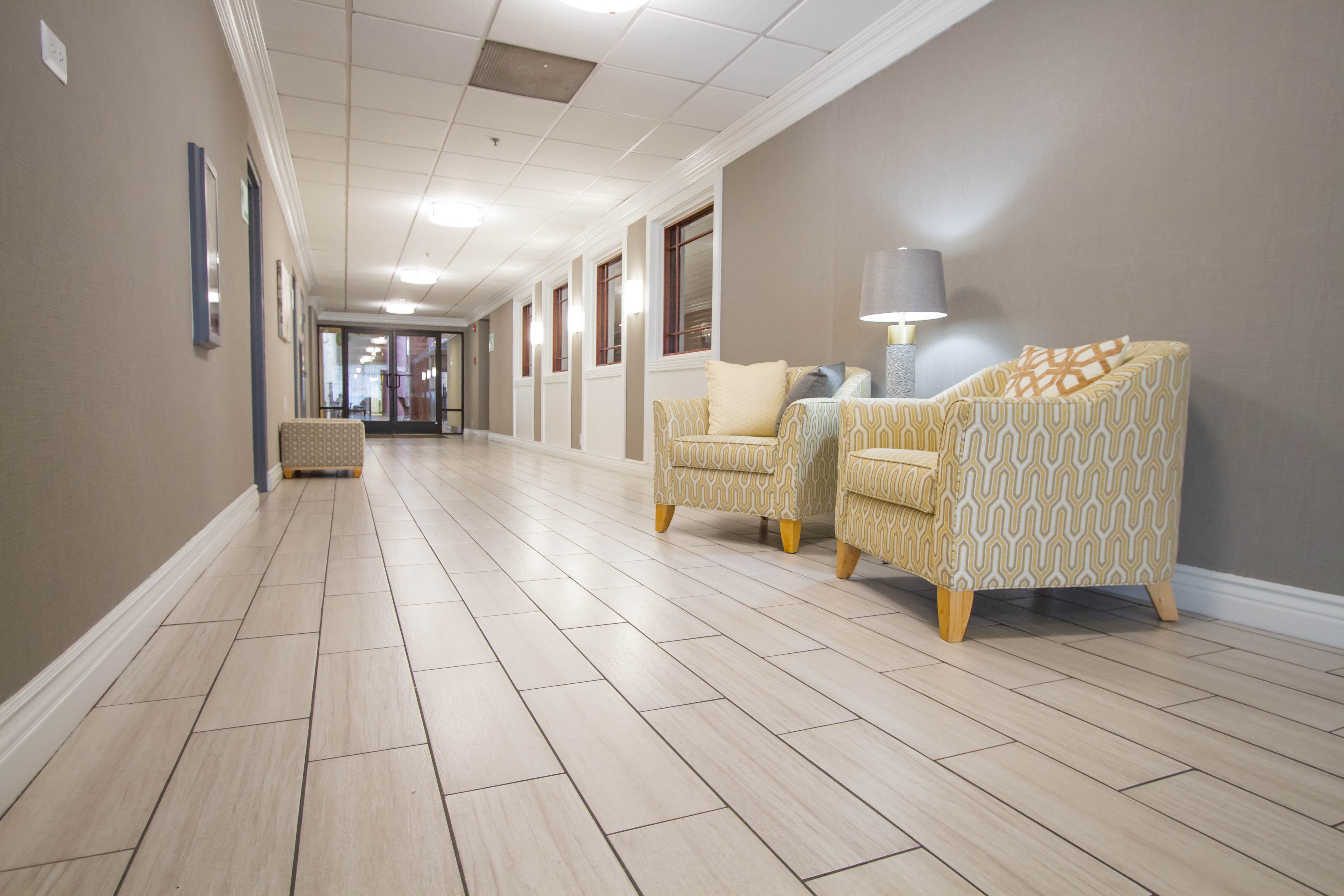 Holiday Inn Bloomington Airport South Mall Area 25/41