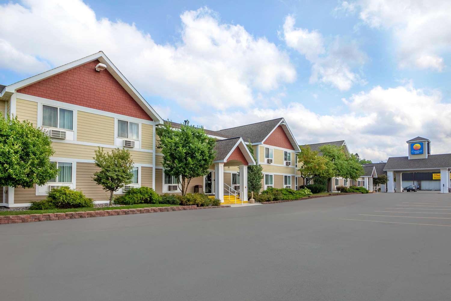 Comfort Inn Iron Mountain North 6/36