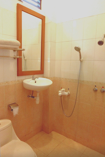 Hotel Kencana Rembang 15/15