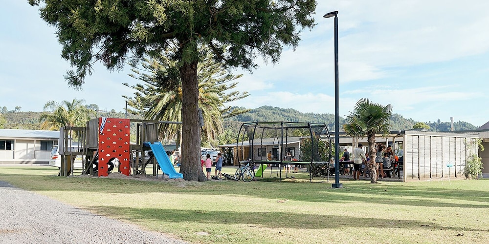 Mercury Bay Holiday Park 65/73