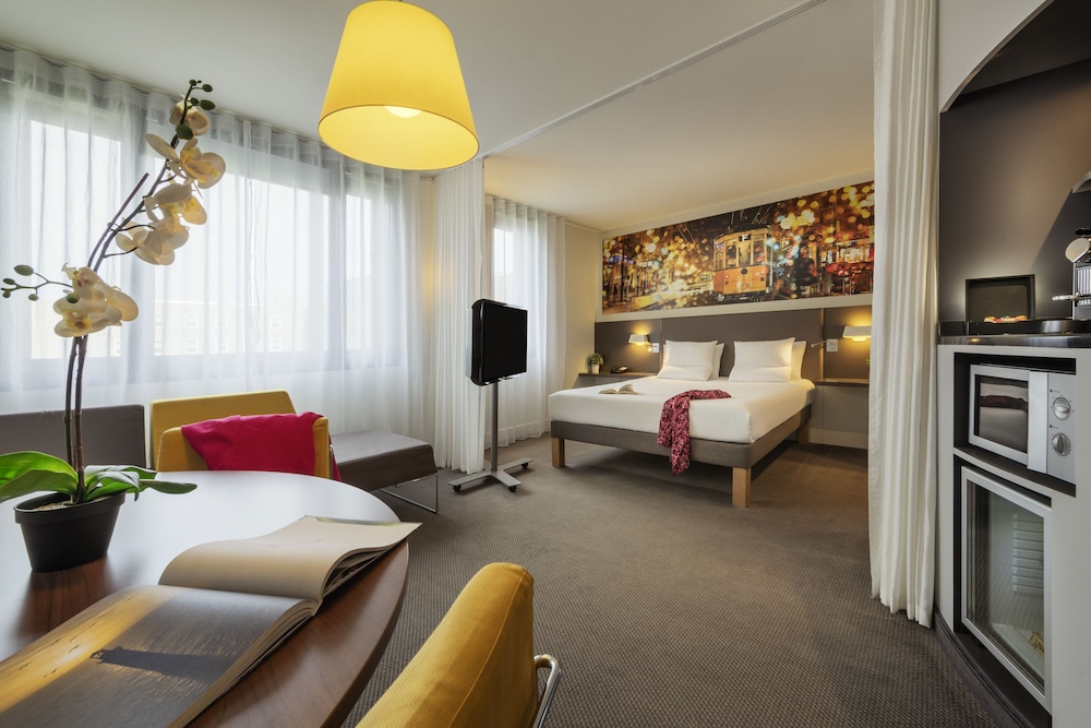 Novotel Suites Paris CDG Airport Villepinte Hotel 31/50