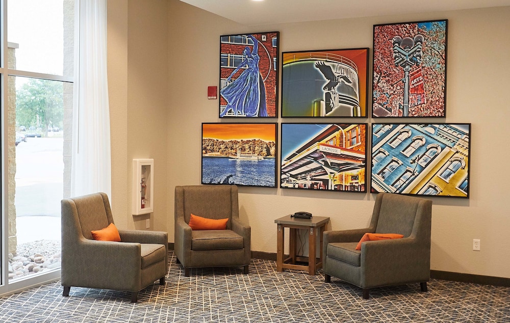 Gundersen Hotel & Suites 26/48