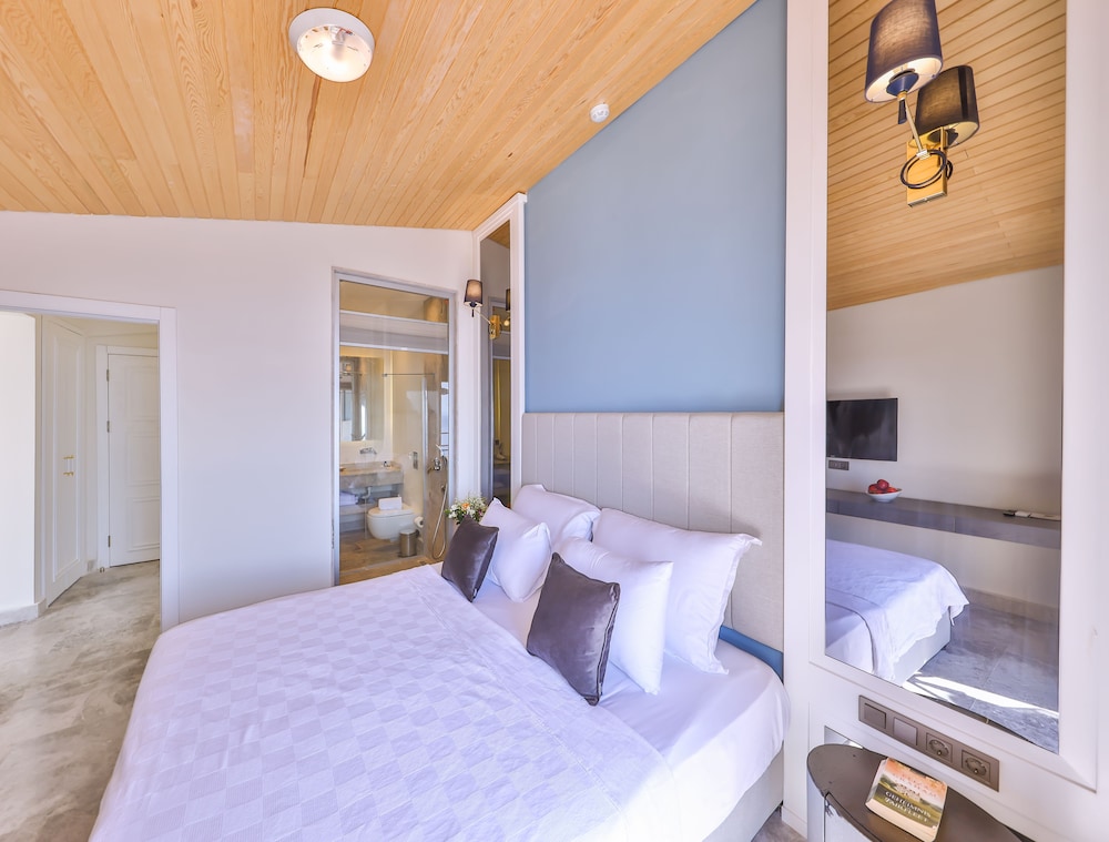 Hera Hotel 17/70