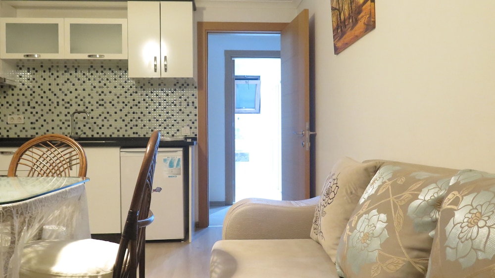 Lidya City Hotel 43/44