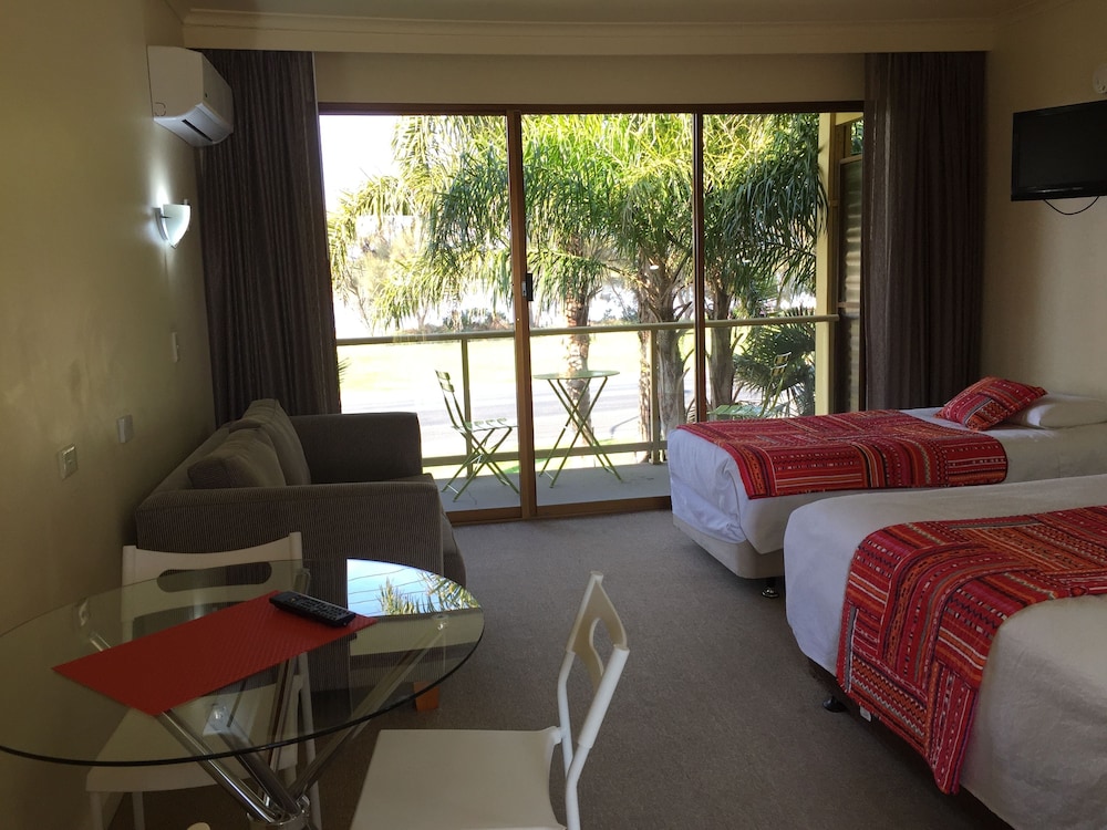 Abel Tasman Waterfront Motel 19/65