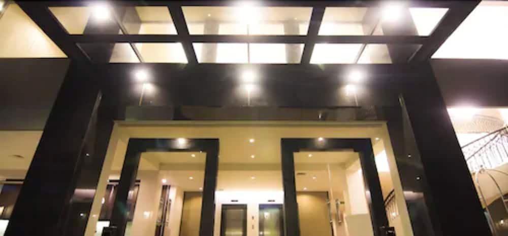 Diradja Hotel 2/50