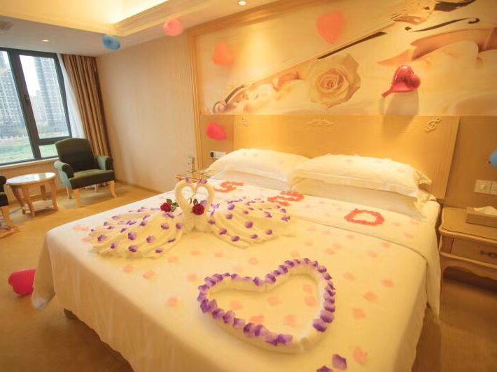 Vienna Hotel (Guiyang Huaguoyuan) 30/55