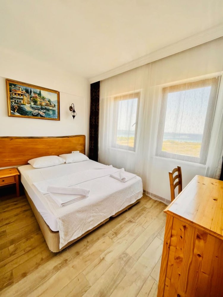Sukha Inn Otel & Beach 5/50