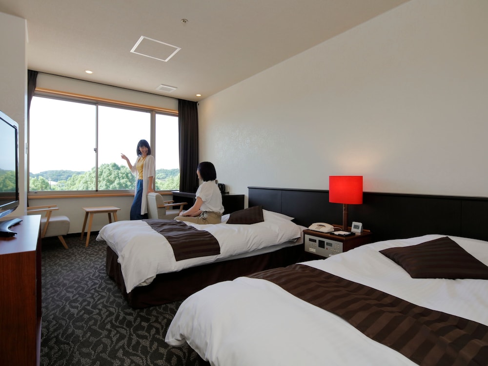 Kujukushima Bayside Hotel & Resort Flags 12/88