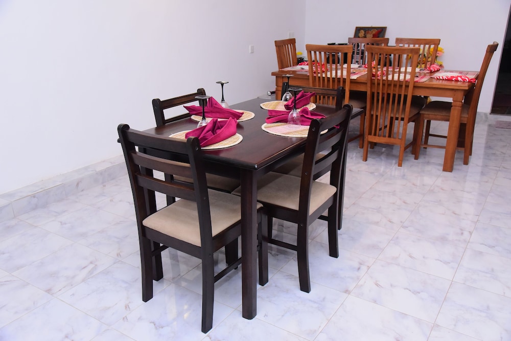 White Villa Airport Transit Hotel 29/45