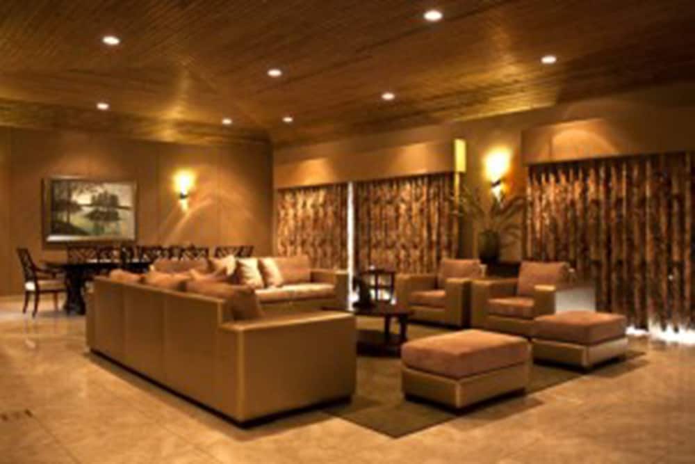 KARIBE HOTEL 33/42