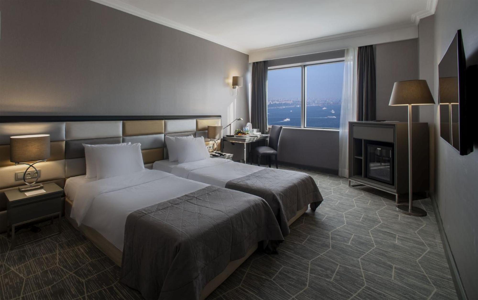 Superior, Twin Beds, Bosphorus View