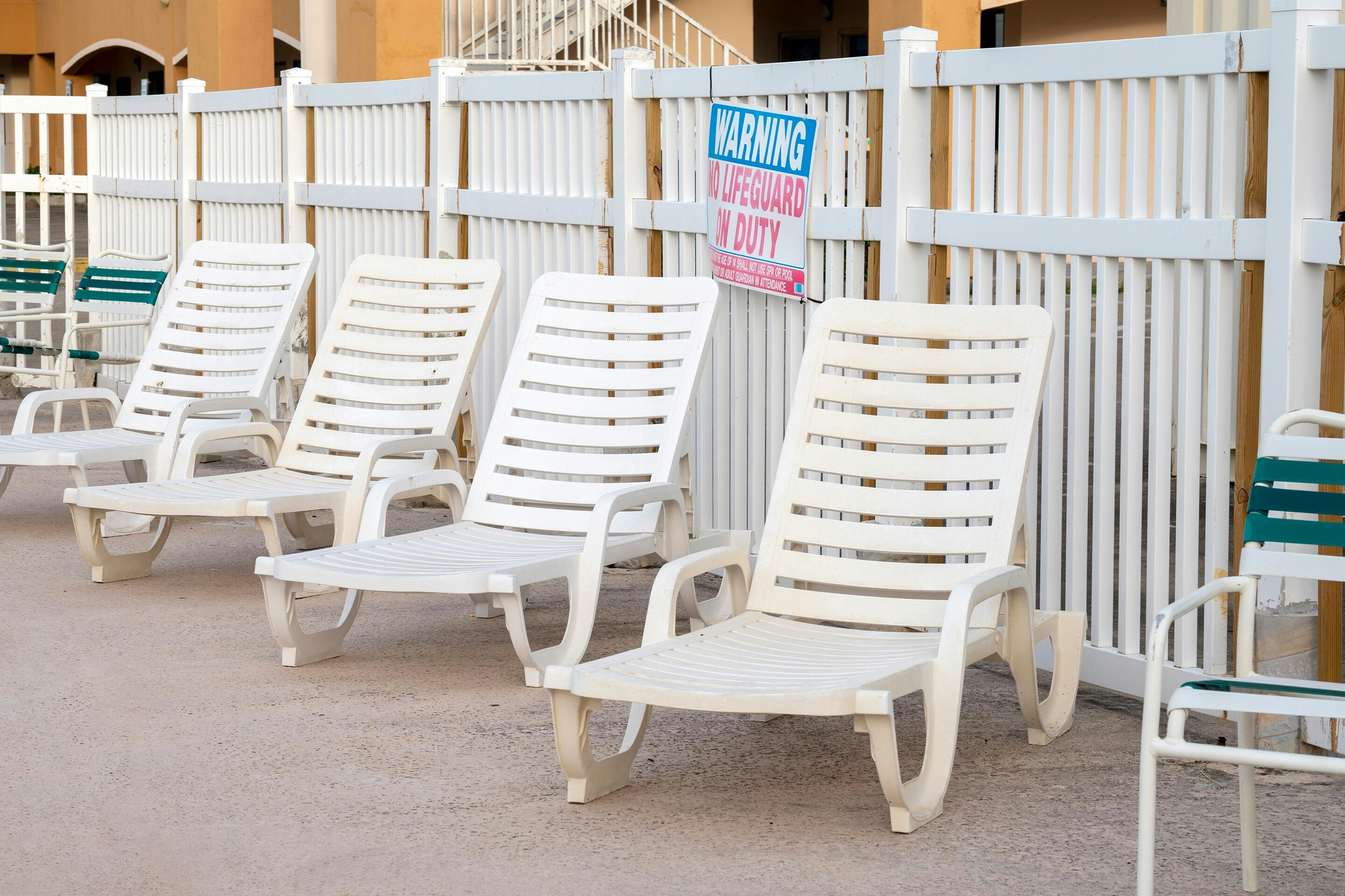Island Inn By OYO Galveston Beach, TX 22/45