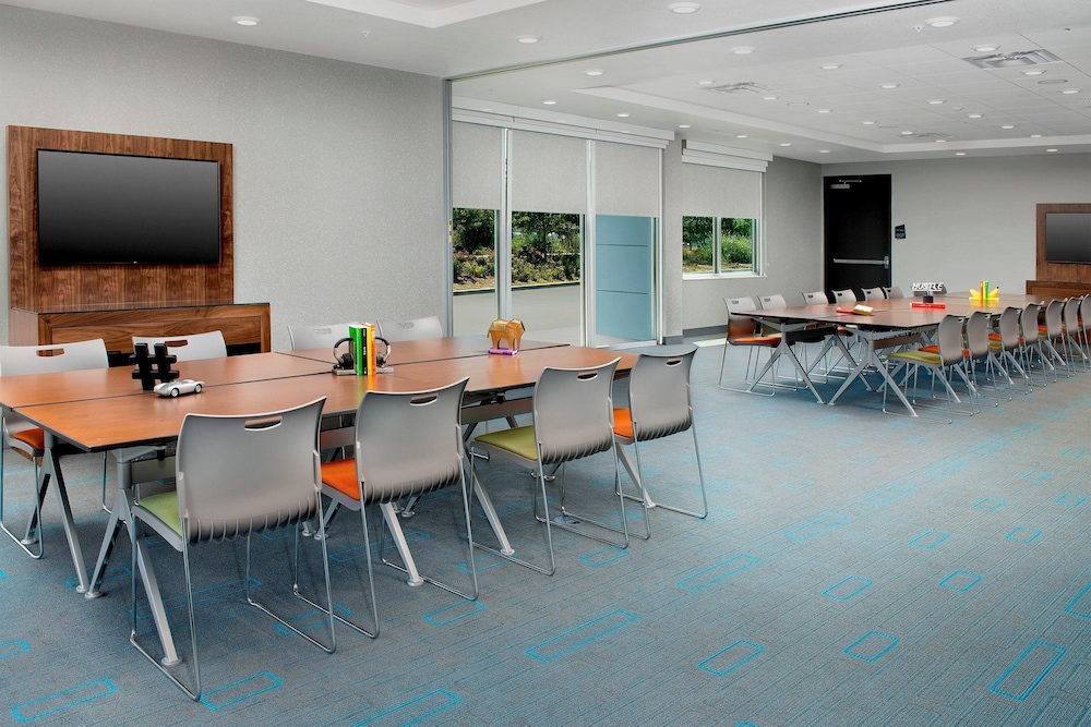 Aloft Dublin-Pleasanton 43/53
