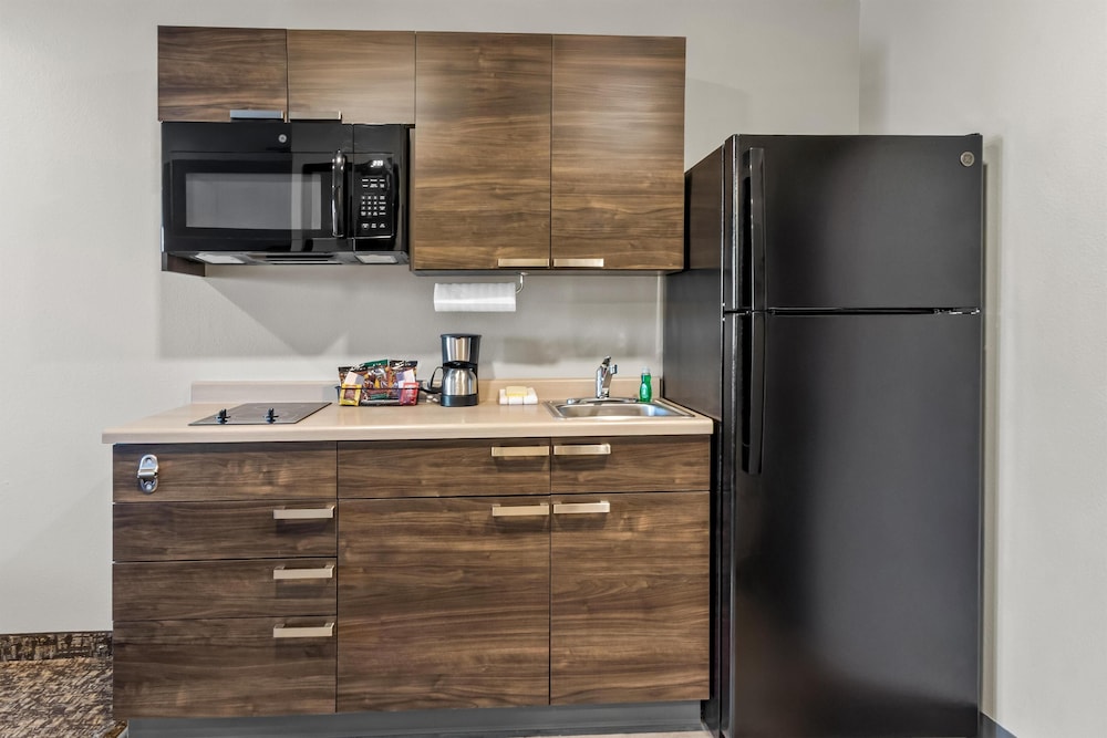 Sonesta Simply Suites Avondale 6/47