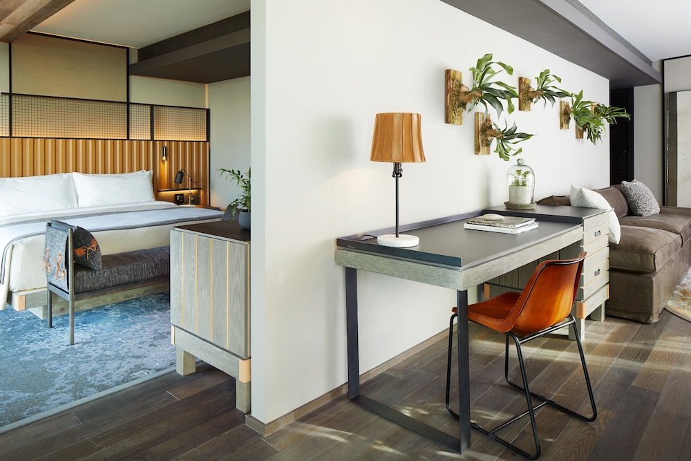 1 Hotel Brooklyn Bridge 33/44