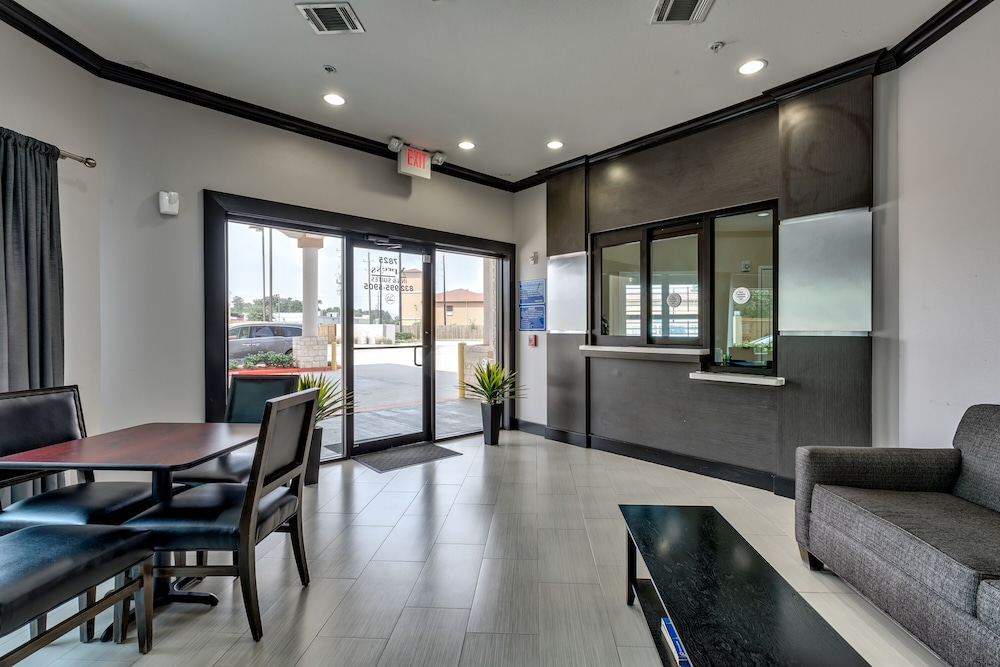 Americas Best Value Inn and Suites IAH Airport North 25/30