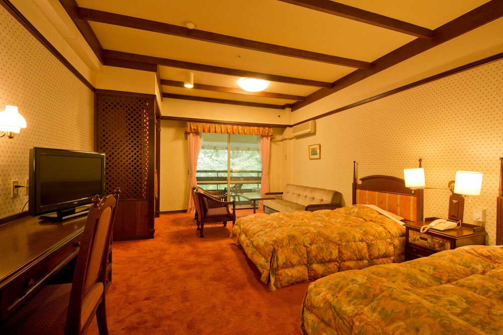 HOTEL VILLAGE 26/50