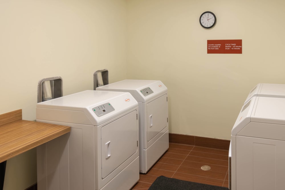 Towneplace Suites Syracuse Liverpool 12/37