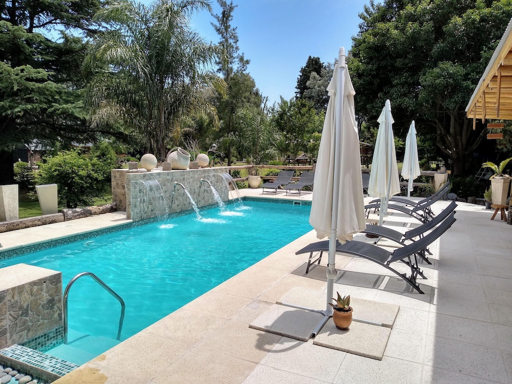 Pualy Resort And Spa 62/72