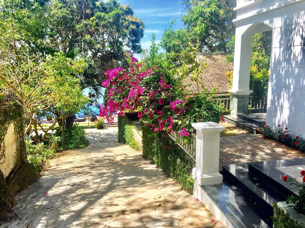 SV Boutique Resort 63/71