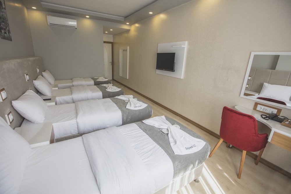 Express Inci Airport Hotel 25/39