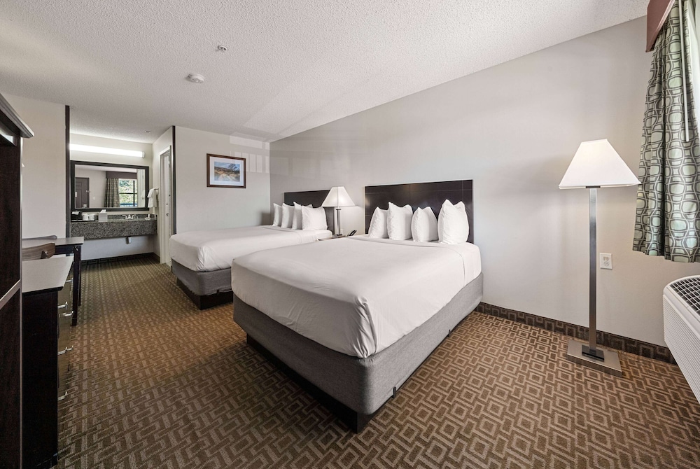 Days Inn by Wyndham Round Rock 15/43