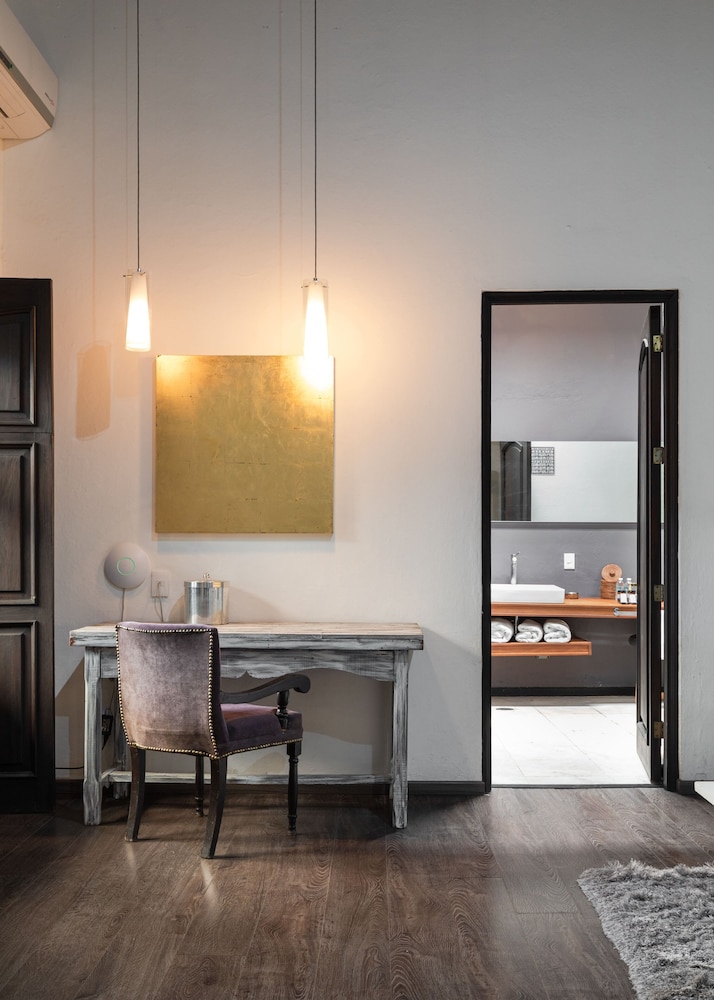 Meson de Santa Rosa Luxury Hotel 47/70