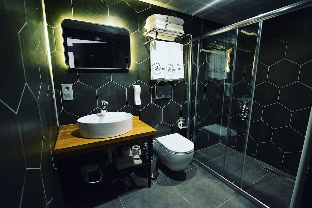 8 Rooms Boutique Hotel 49/50