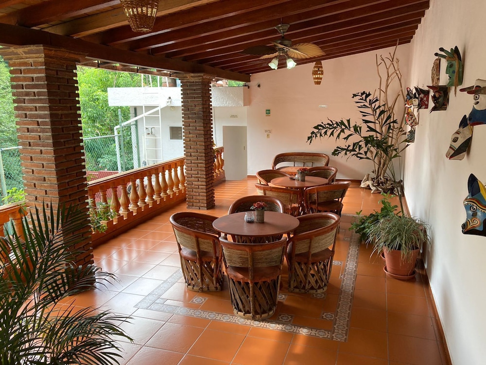 Hostal Casa Blanca 32/50