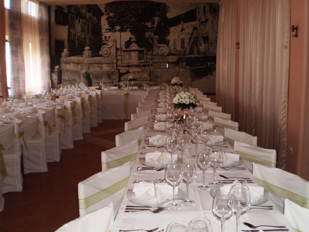 Hotel Fontana 54/65