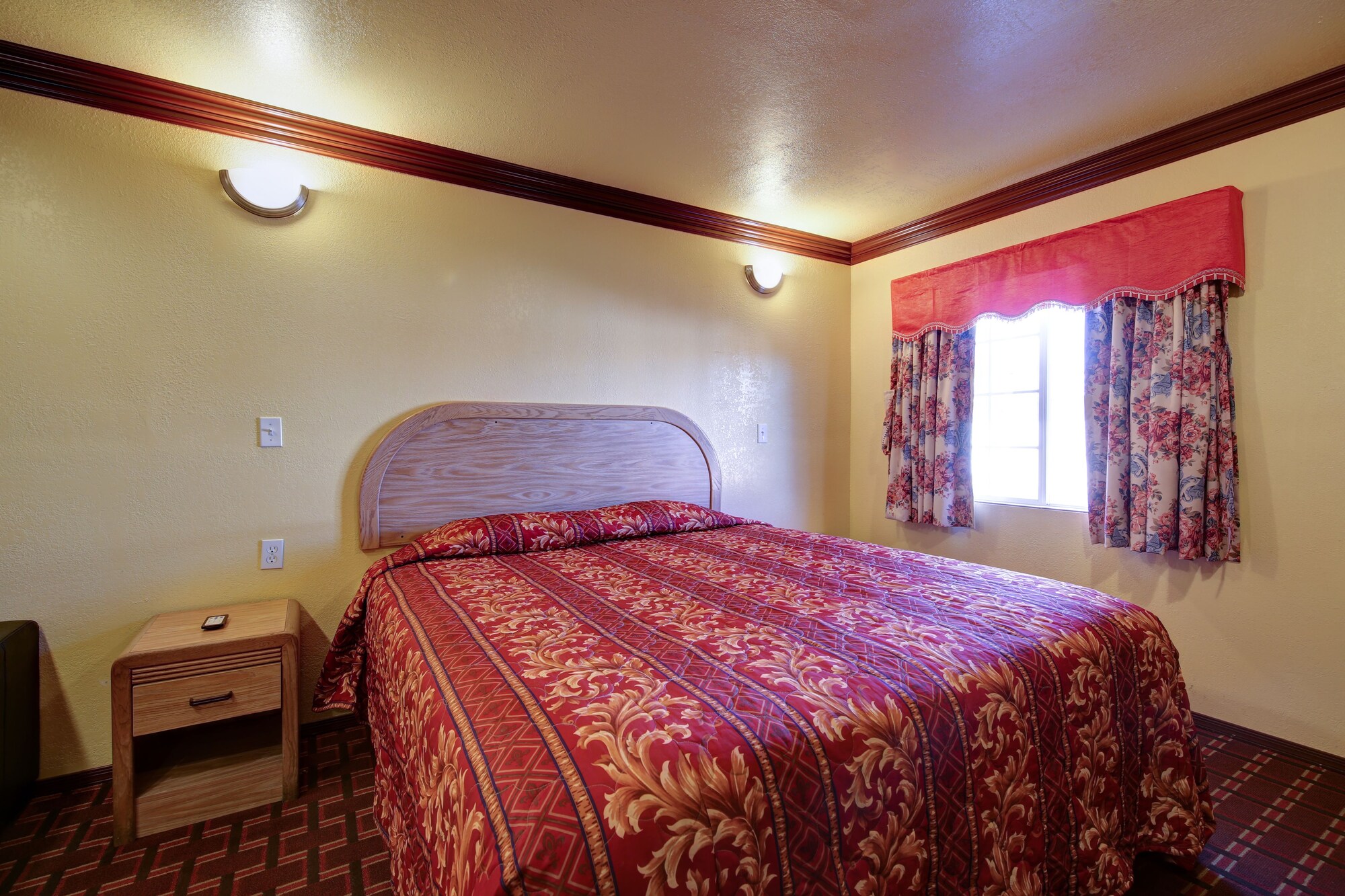 STANDARD, KING BED
