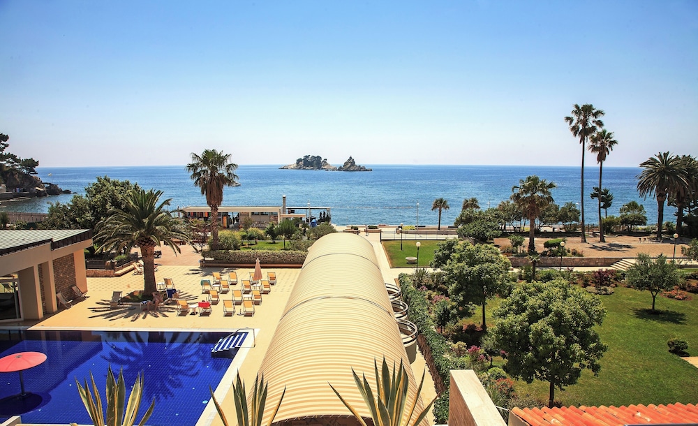 Hotel Palas 19/23