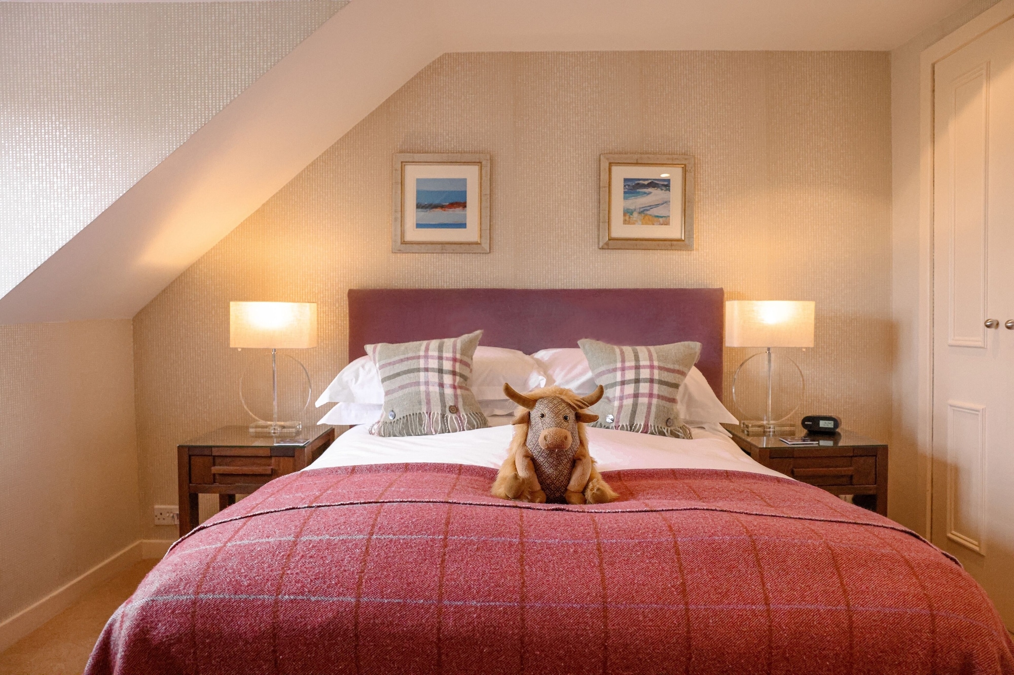 Room, Double Bed, Loch View, Small