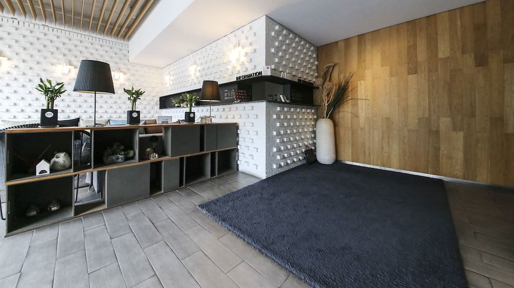 Ami Boutique Hotel 7/50