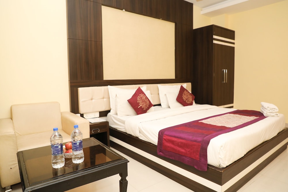 Hotel Dolphin International 21/72