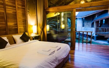 Tique Series Boutique Resort 12/33