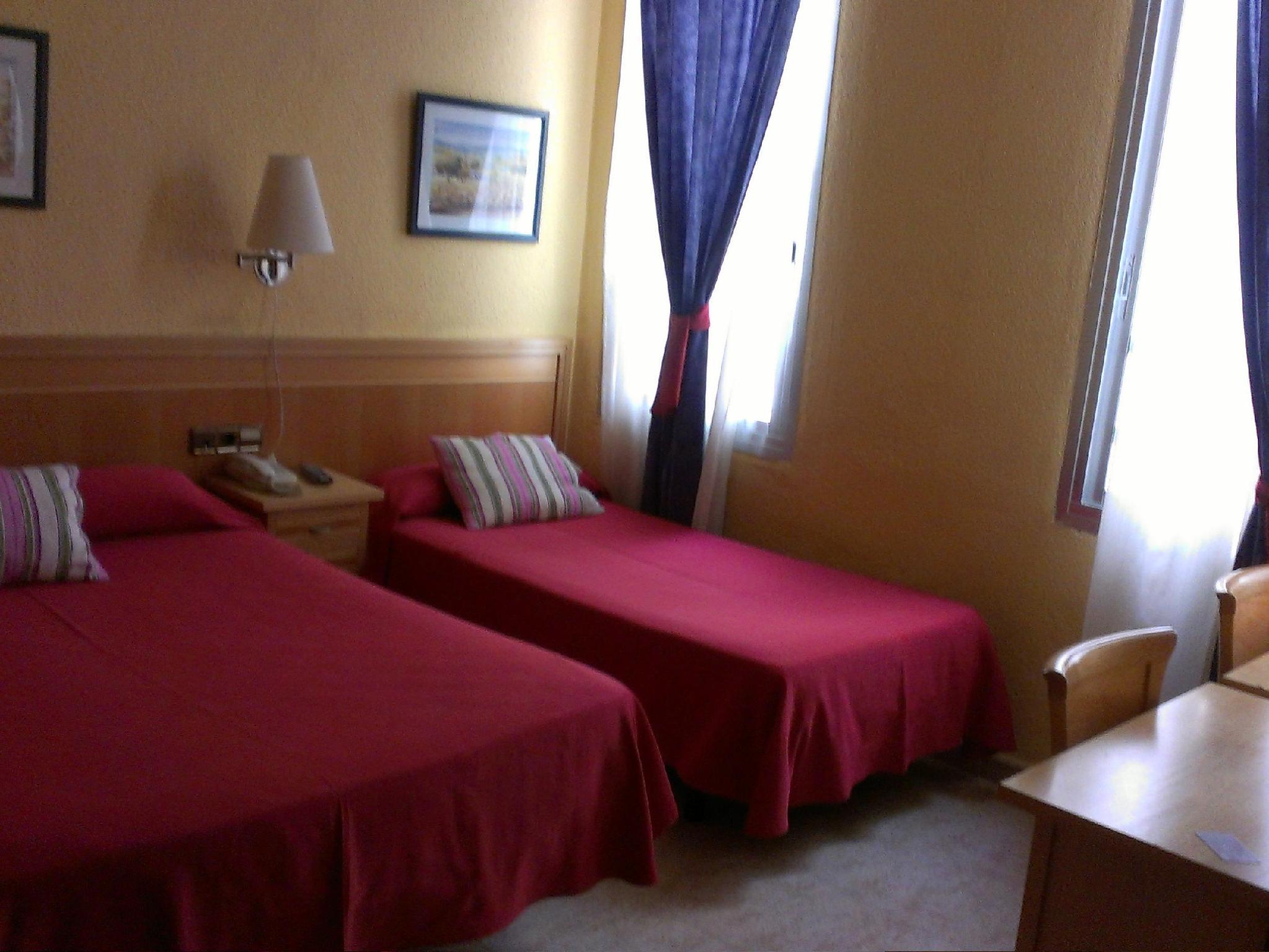 Hostal Cruz Sol 10/30