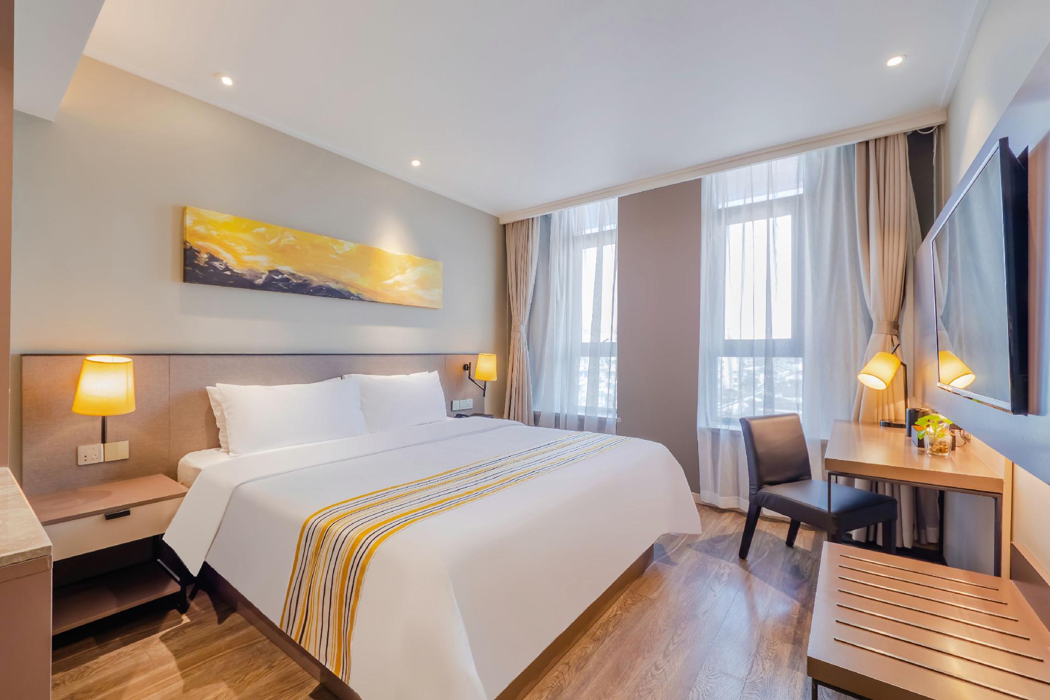 Home Inn Plus (Hangzhou West Lake lakeside Wushan Plaza Hefang Street store) 23/40