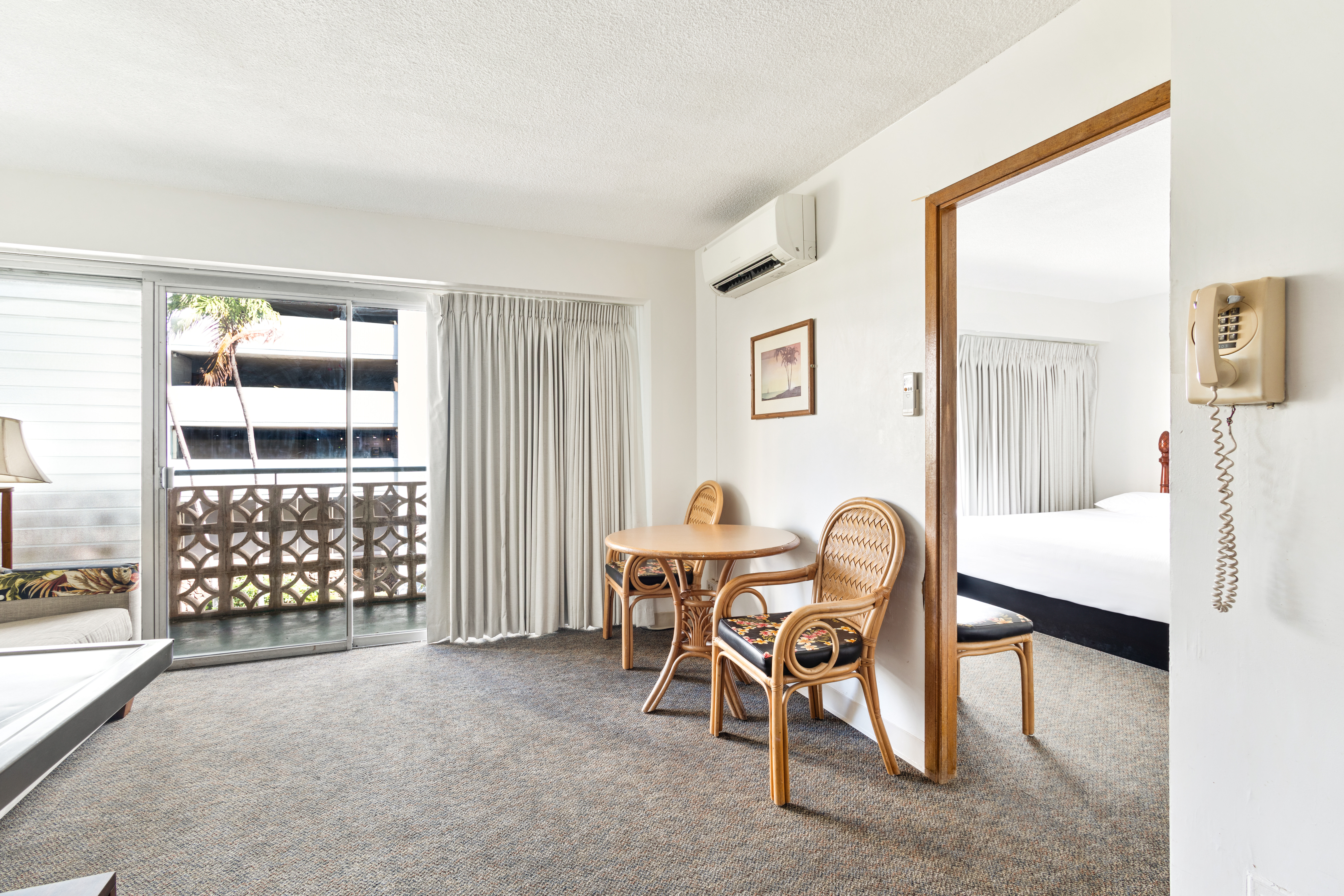 Royal Grove Waikiki 37/52