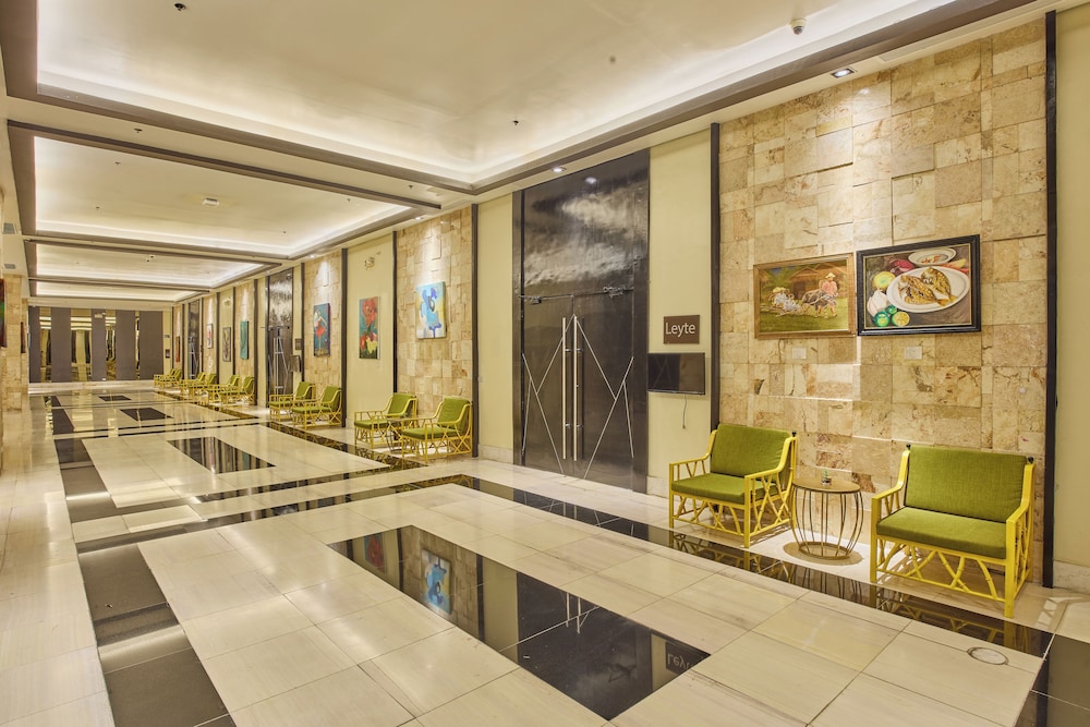 Summit Hotel Tacloban 36/63