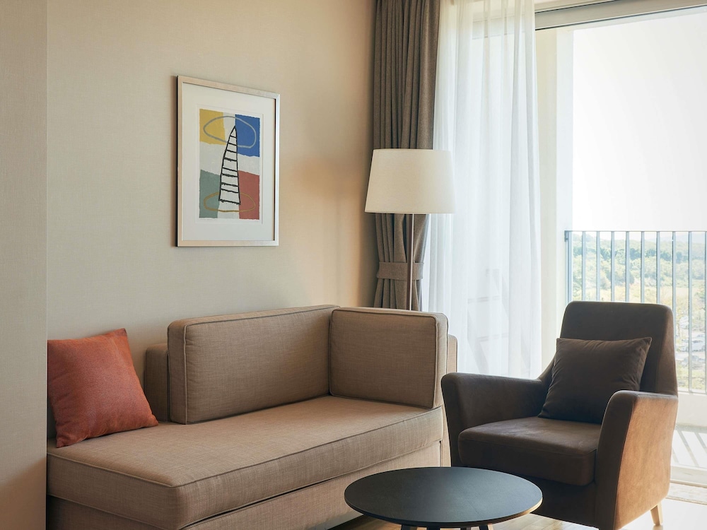 Mercure Ambassador Jeju 32/46