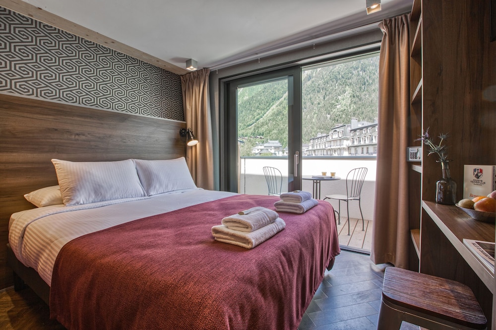 Summit, Double Bed, Mountain View, Balcony