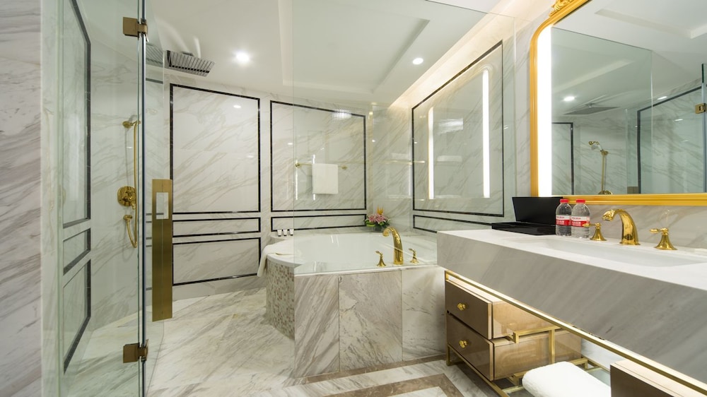 LONGEMONT HOTEL CHENGDU(THE LONGEMONT HOTELS) 25/26